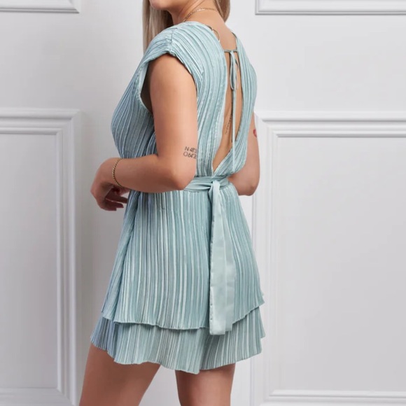 PLEATED JUMPSUIT WITH BELT - Picture 3 of 3